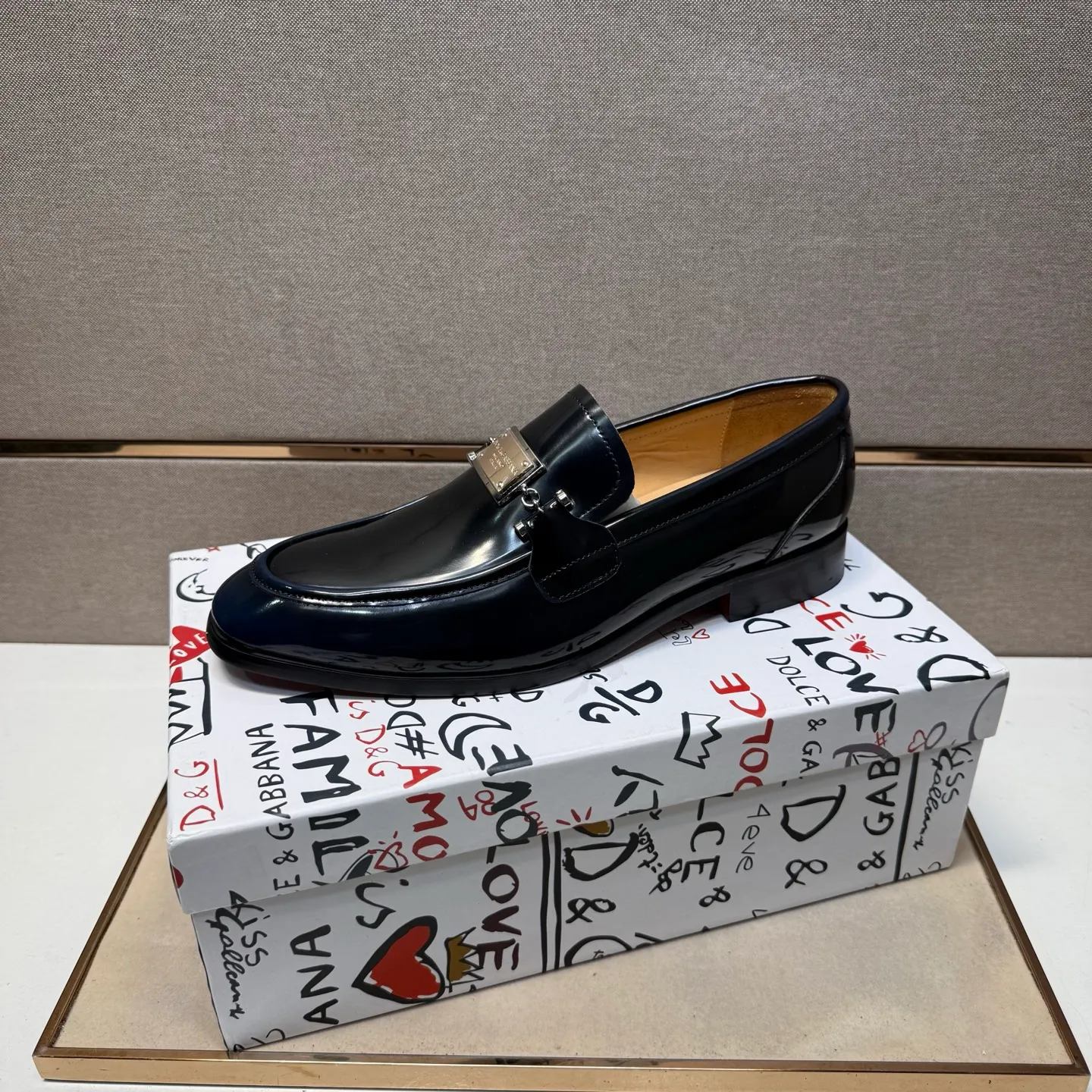 Men's men's shoes 💰pp520【DG～】Men's casual formal leather shoes 2025z cabinet sales simultaneously 🔶Size: 38-44#️⃣ 🔷3 colors🔜The upper is made of cowhide stitching ➕Cowhide lining, comfortable and breathable, sole: original comfortable, wear-resistant and non-slip outsole, ⚠️real thing📱photographed🎬real thing is better📢📢📢